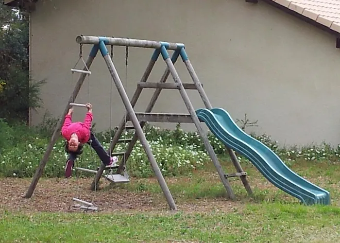 假日公园 杜涅乡村俱乐部酒店 *